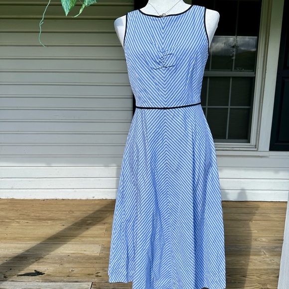 Kate Spade Button Back Stripe Dress Midi Length Size 6 Preloved - Picture 1 of 7